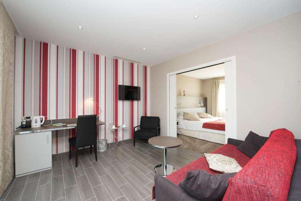Logis Auberge Bienvenue Doué-la-Fontaine Værelse billede