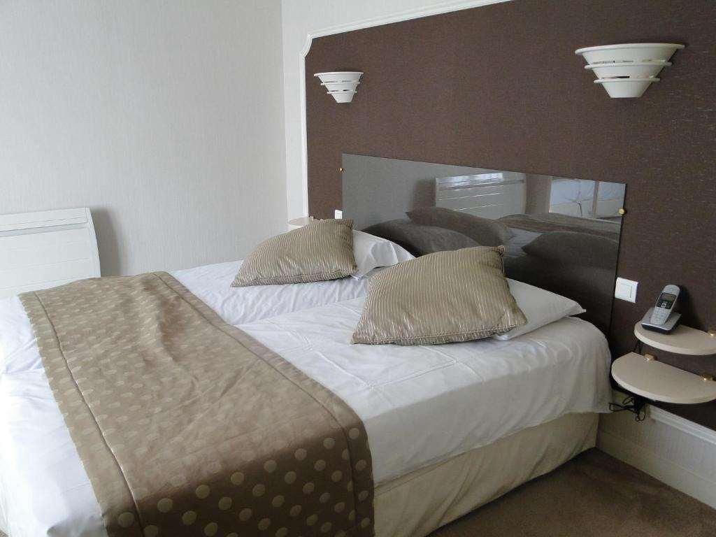 Logis Auberge Bienvenue Doué-la-Fontaine Værelse billede